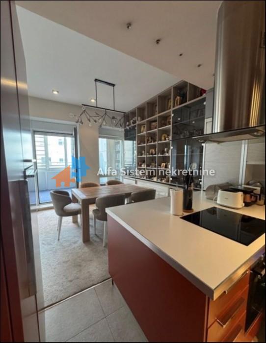 Izdavanje: Trosoban stan 125 m², Zvezdara – Beograd