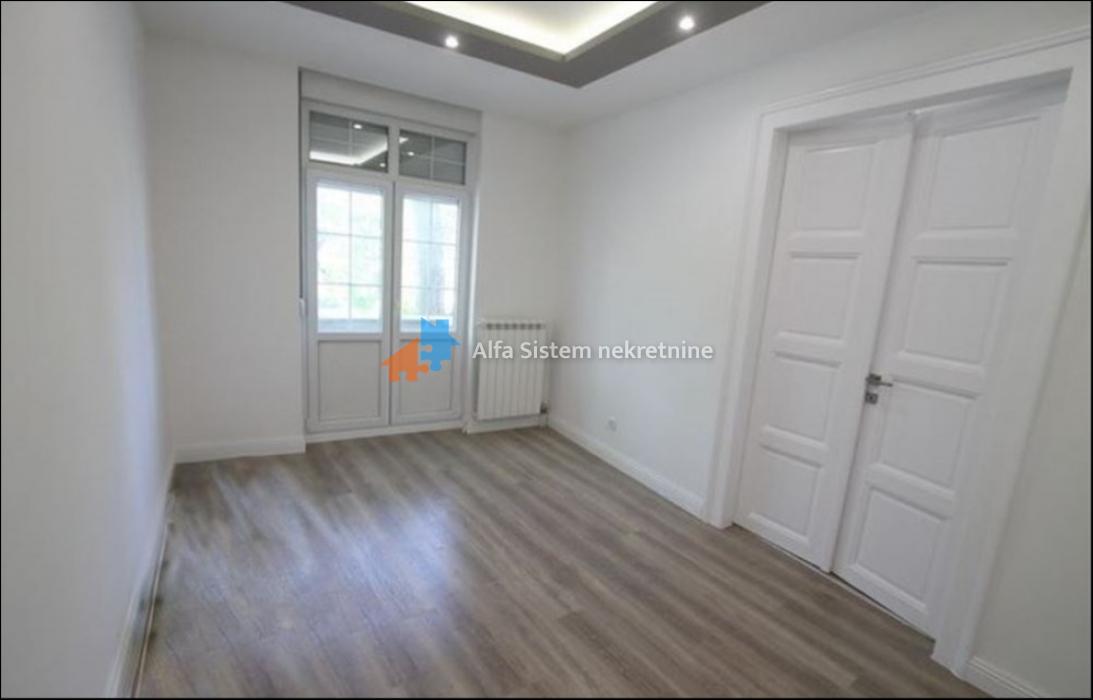 Izdavanje: Poslovni prostor 130 m², Vračar – Beograd