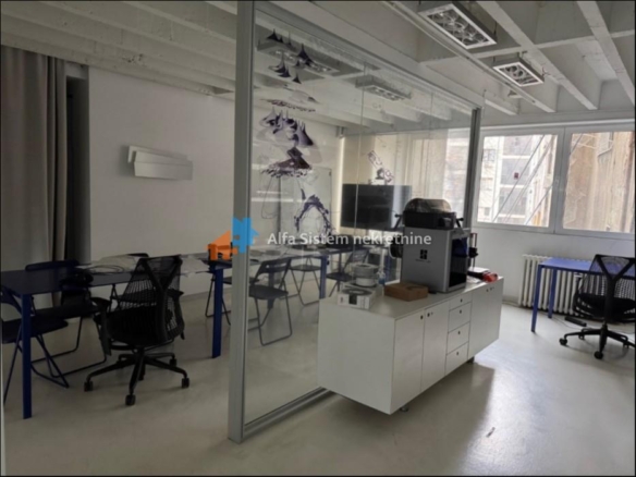 Izdavanje: Poslovni prostor 281 m², Stari grad – Beograd