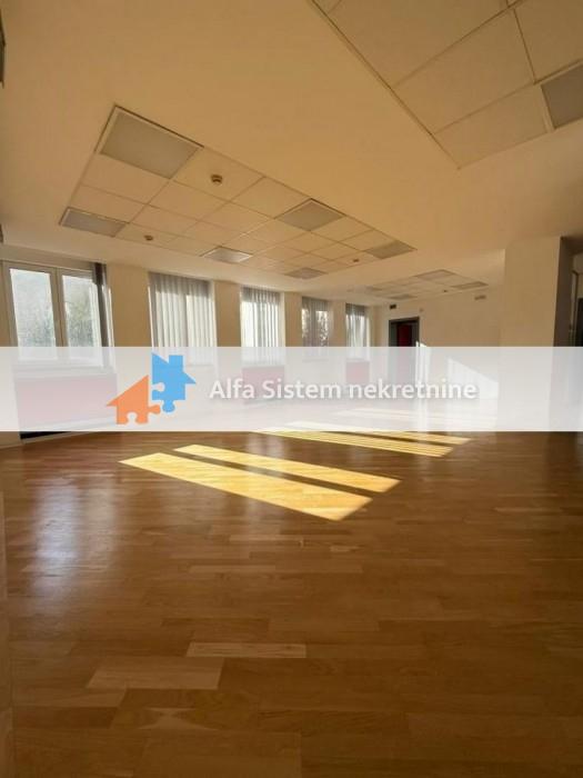 Izdavanje: Poslovni prostor 420 m², Stari grad – Beograd
