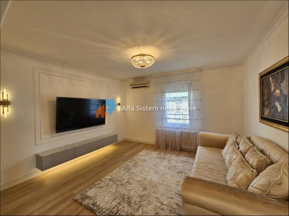 Izdavanje: Trosoban stan 85 m², Vračar – Beograd