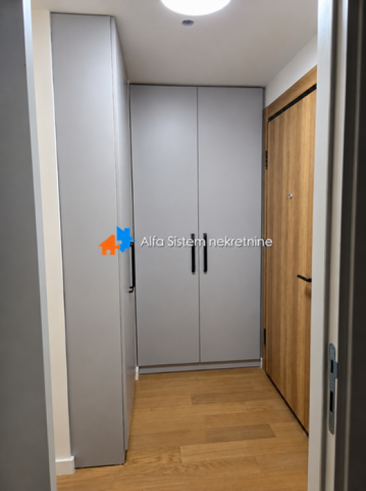 Izdavanje: Jednoiposoban stan 33 m², Voždovac – Beograd