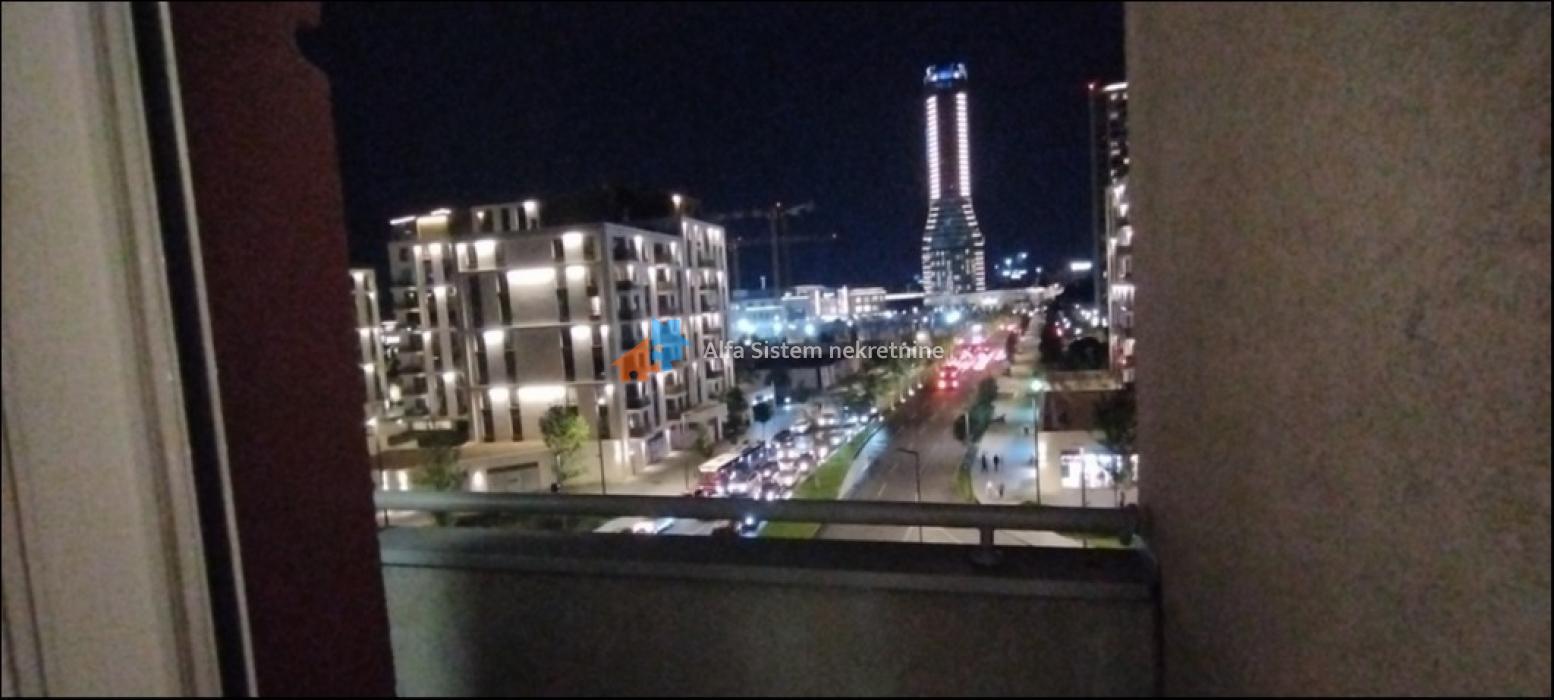 Izdavanje: Četvorosoban stan 80 m², Savski venac – Beograd Izdavanje: Četvorosoban stan 80 m², Savski venac – Beograd