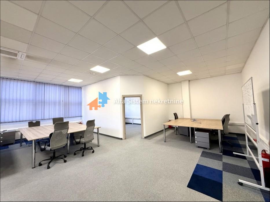 Izdavanje: Poslovni prostor 230 m², Novi Beograd – Beograd
