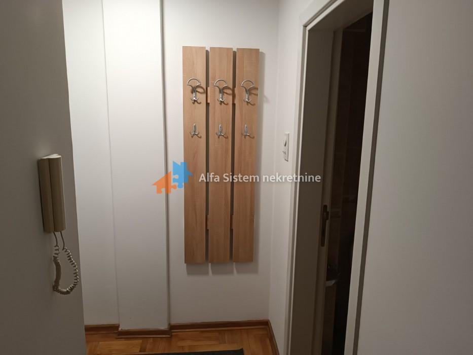 Izdavanje: Dvoiposoban stan 55 m², Voždovac – Beograd