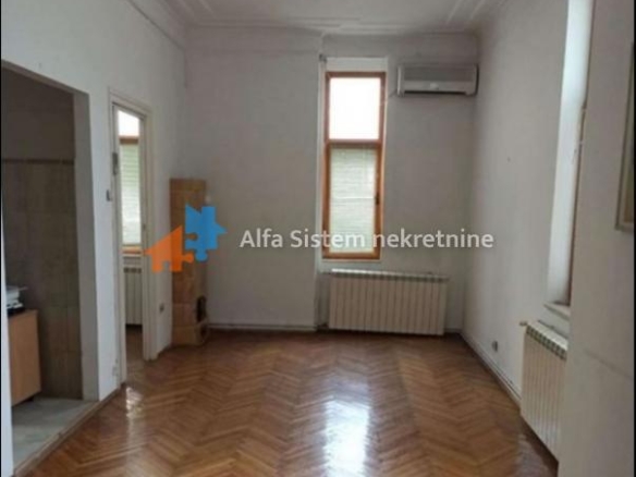 Izdavanje: Petosoban stan 132 m², Vračar – Beograd