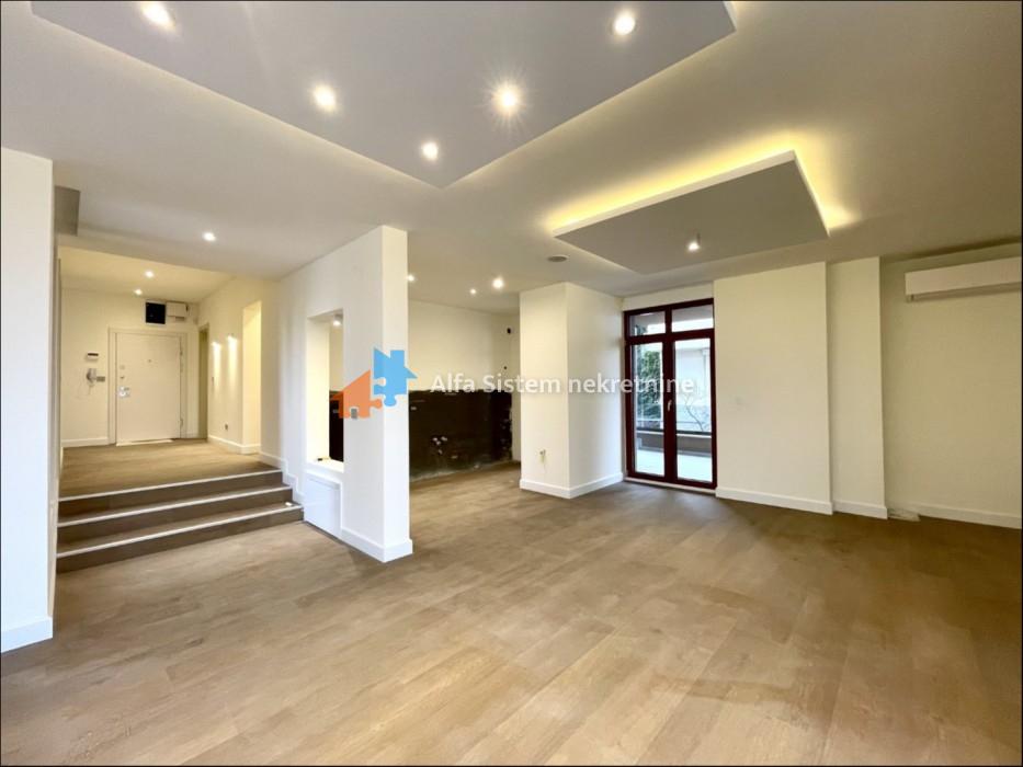 Izdavanje: Poslovni prostor 500 m², Senjak – Beograd