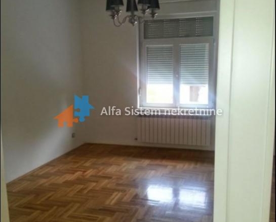 Izdavanje: Kuća 170 m², Savski venac – Beograd
