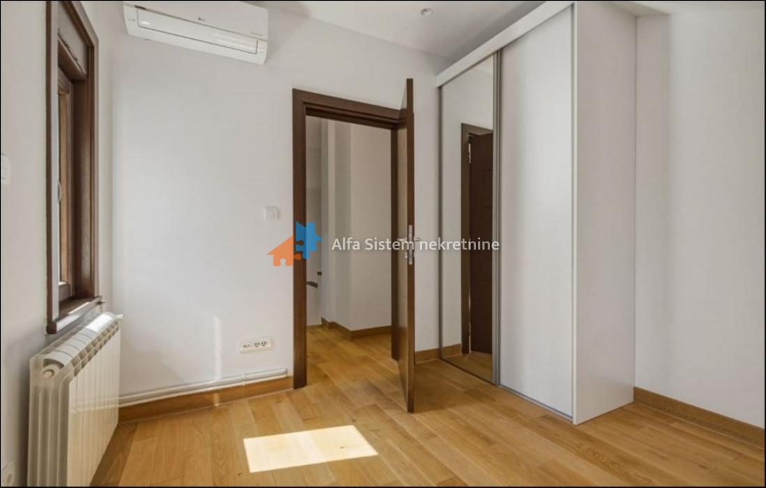 Izdavanje: Kuća 240 m², Dedinje – Beograd
