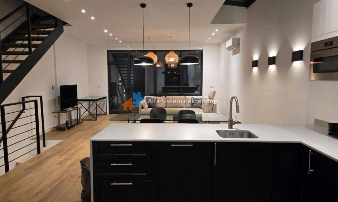 Izdavanje: Kuća 250 m², Savski venac – Beograd