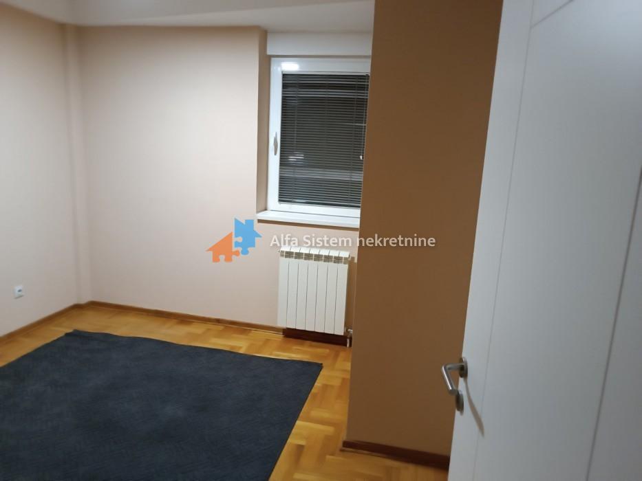 Izdavanje: Dvoiposoban stan 55 m², Voždovac – Beograd