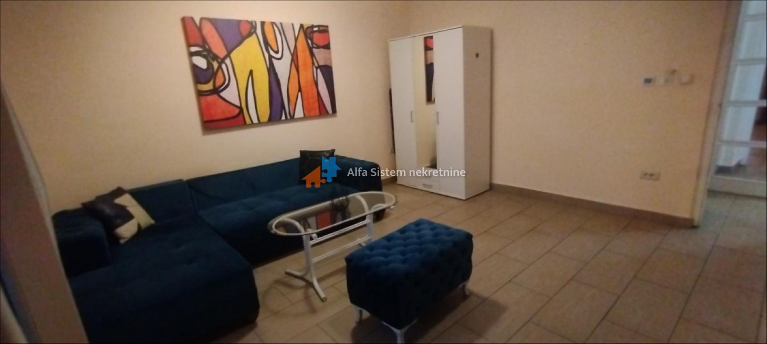 Izdavanje: Dvosoban stan 51 m², Vračar – Beograd Izdavanje: Dvosoban stan 51 m², Vračar – Beograd