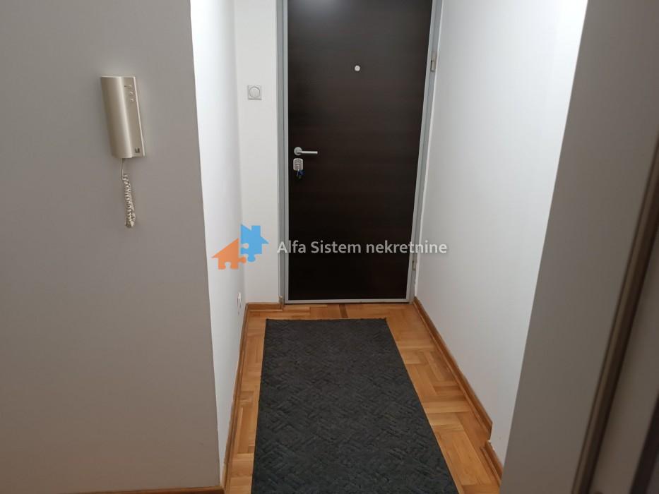 Izdavanje: Dvoiposoban stan 55 m², Voždovac – Beograd