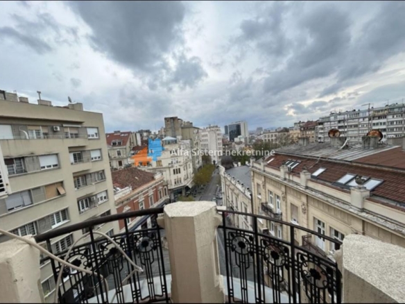 Izdavanje: Trosoban stan 90 m², Stari grad – Beograd