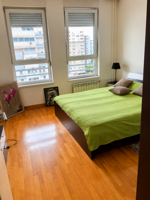 Izdavanje: Dvosoban stan 61 m², Novi Beograd – Beograd