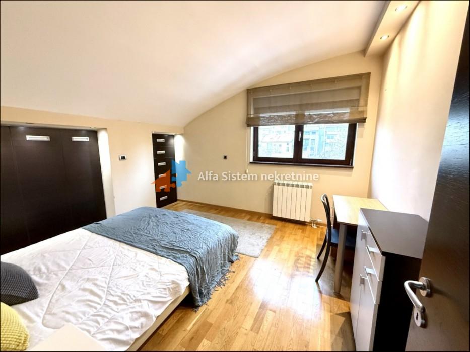 Prodaja: Petosoban stan 160 m², Vračar – Beograd