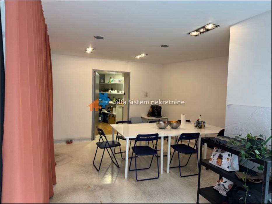 Izdavanje: Poslovni prostor 281 m², Stari grad – Beograd