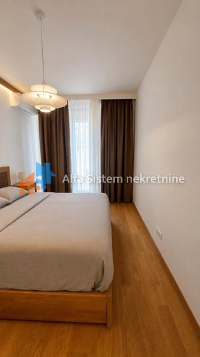 Izdavanje: Trosoban stan 81 m², Novi Beograd – Beograd