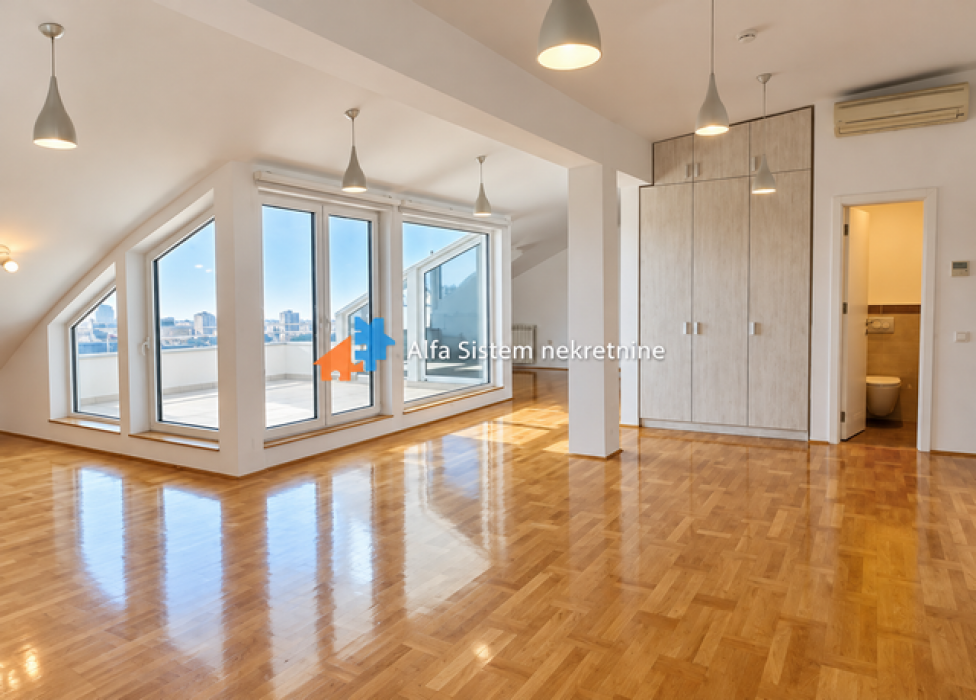 Izdavanje: Trosoban stan 170 m², Vračar – Beograd