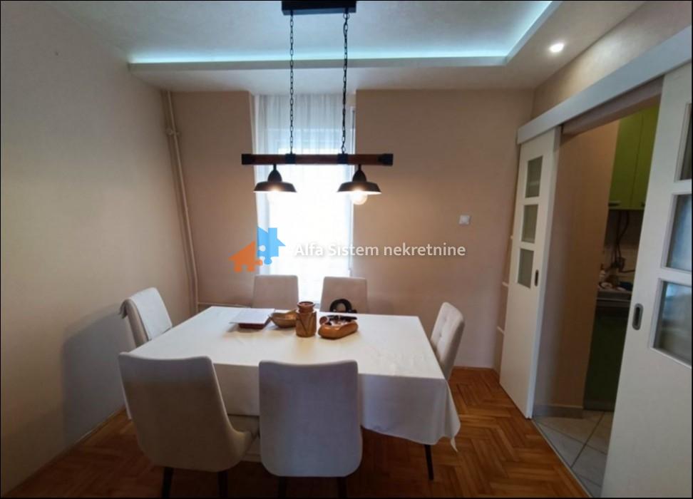 Izdavanje: Četvorosoban stan 100 m², Zvezdara – Beograd
