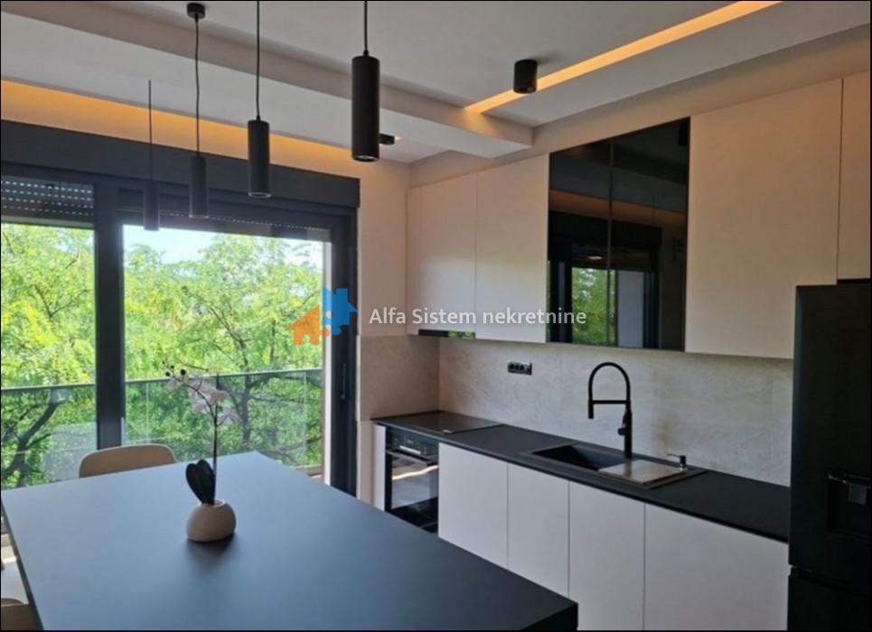 Izdavanje: Trosoban stan 82 m², Zvezdara – Beograd