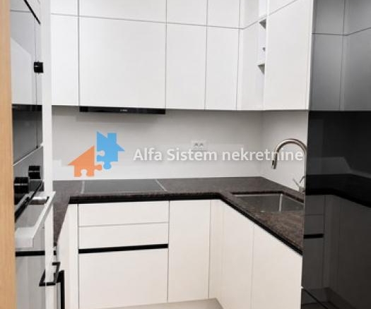 Izdavanje: Trosoban stan 81 m², Novi Beograd – Beograd