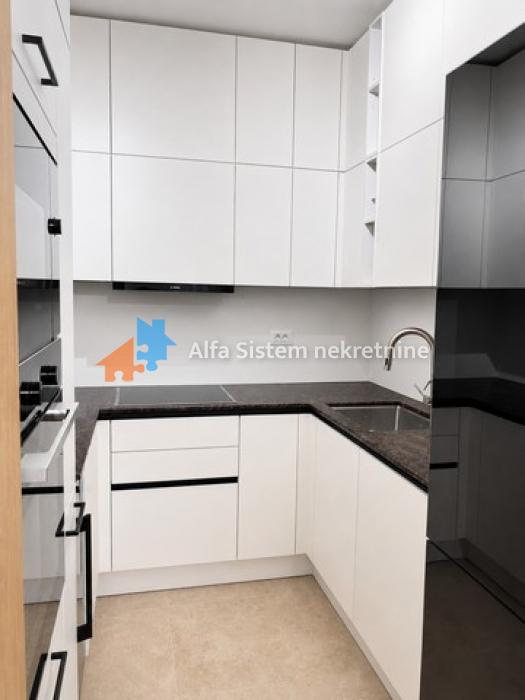 Izdavanje: Trosoban stan 81 m², Novi Beograd – Beograd
