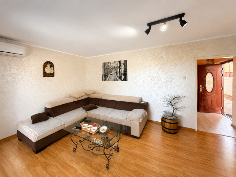 Prodaja: Kuća 220 m², Zvezdara – Beograd