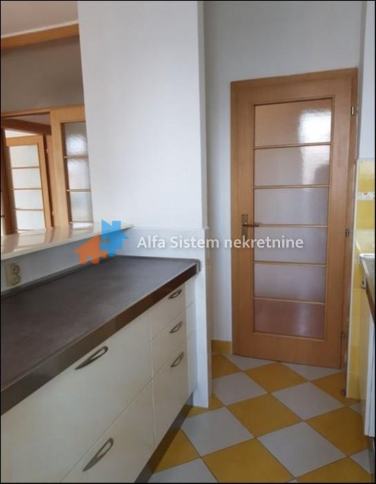 Izdavanje: Trosoban stan 92 m², Novi Beograd – Beograd