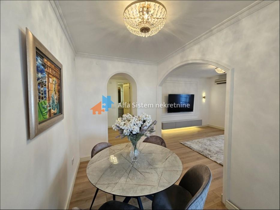 Izdavanje: Trosoban stan 85 m², Vračar – Beograd