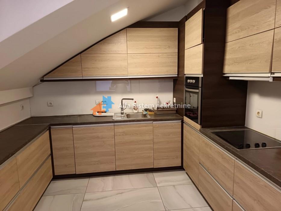 Izdavanje: Poslovni prostor 155 m², Savski venac – Beograd