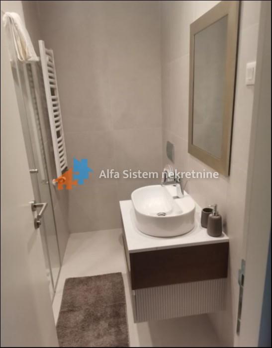 Izdavanje: Jednosoban stan 33 m², Beograd na vodi – Beograd