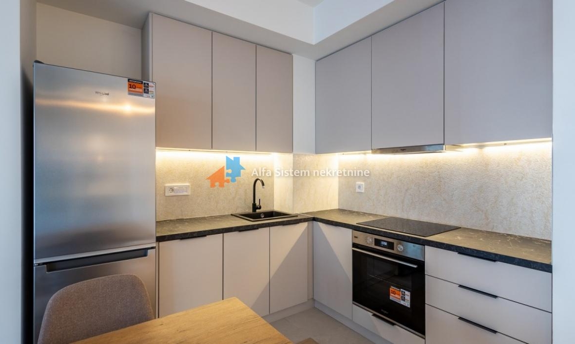 Prodaja: Dvosoban stan 54 m², Savski venac – Beograd