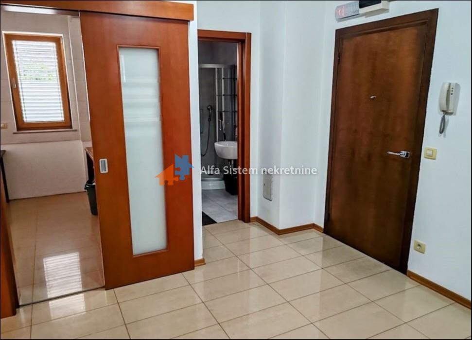 Izdavanje: Poslovni prostor 150 m², Voždovac – Beograd