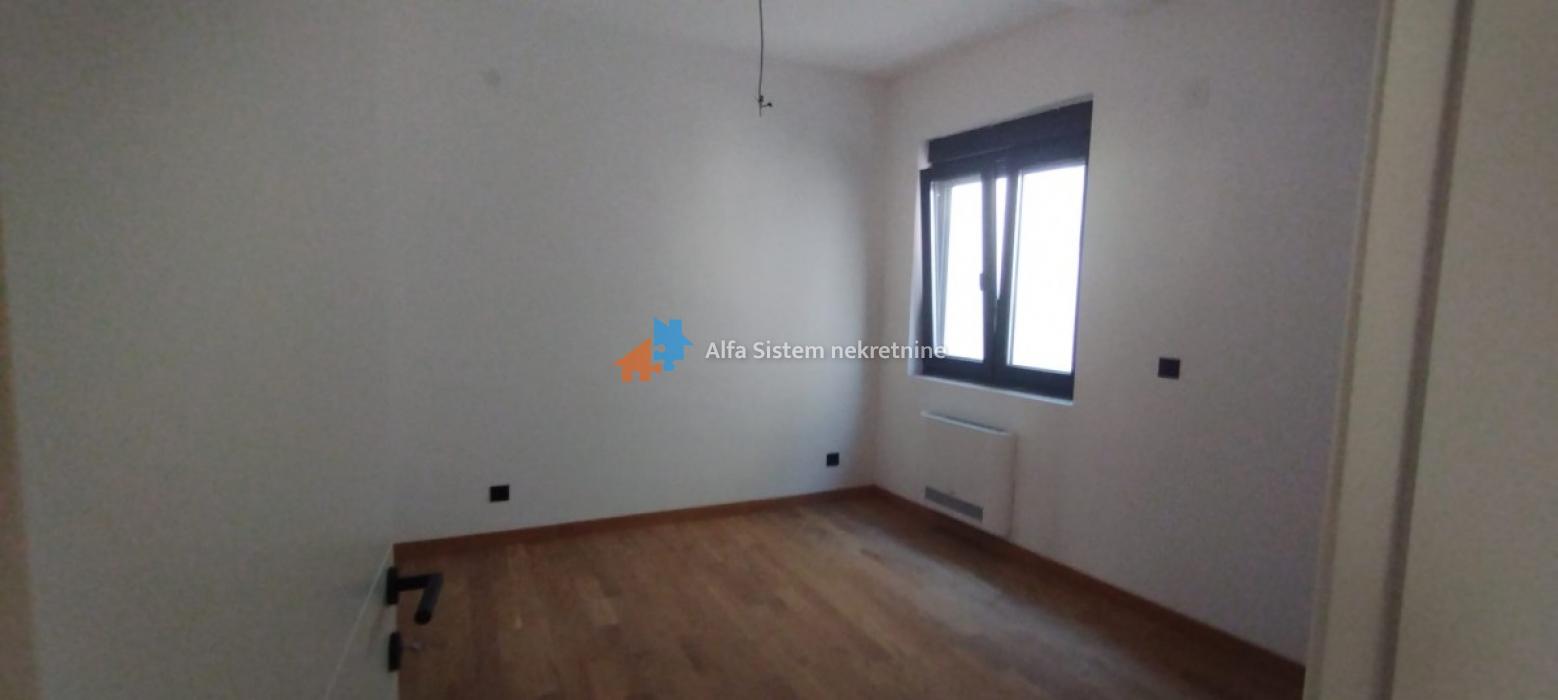 Izdavanje: Trosoban stan 80 m², Voždovac – Beograd Izdavanje: Trosoban stan 80 m², Voždovac – Beograd