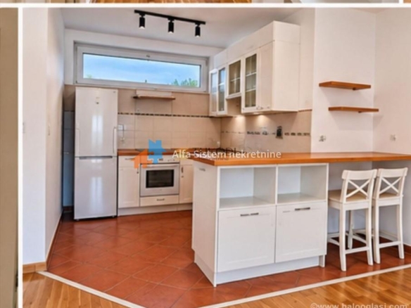 Izdavanje: Trosoban stan 77 m², Novi Beograd – Beograd