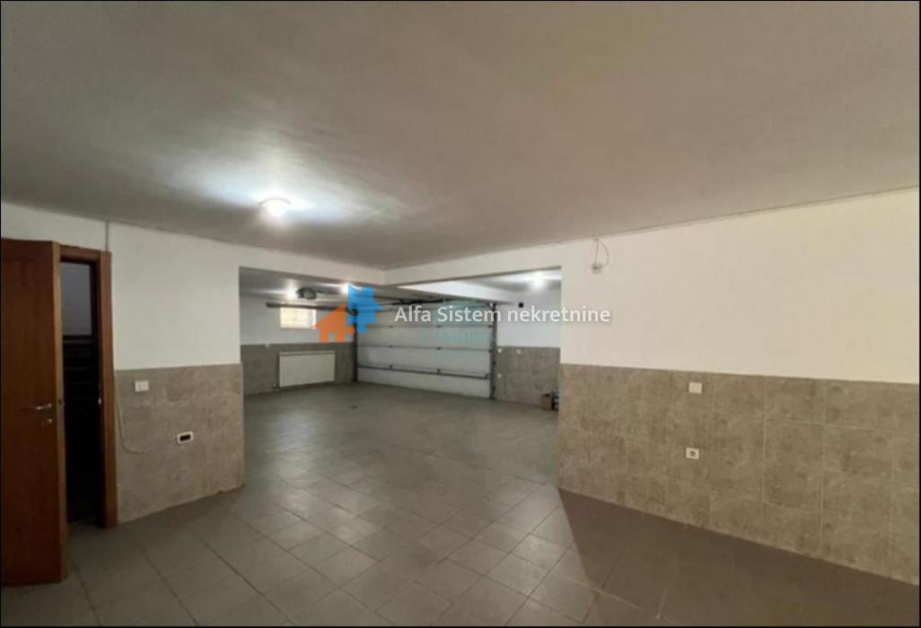 Izdavanje: Kuća 600 m², Savski venac – Beograd