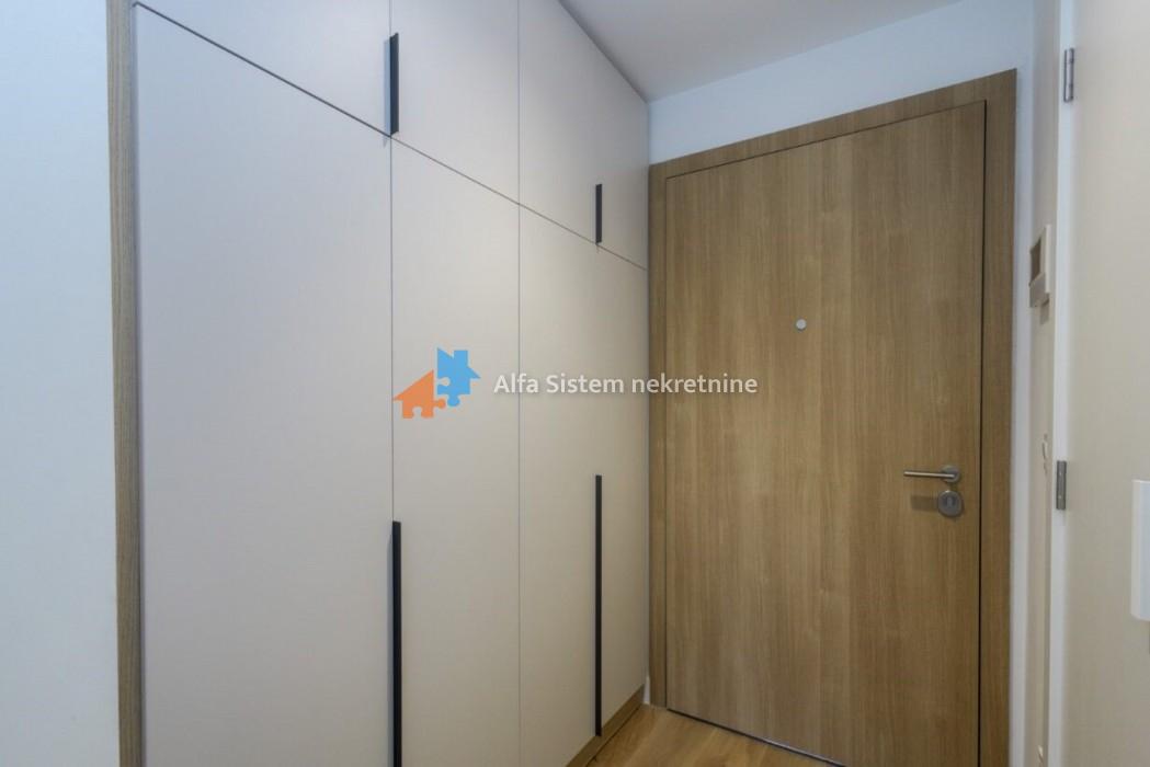 Izdavanje: Dvoiposoban stan 78 m², Beograd na vodi – Beograd