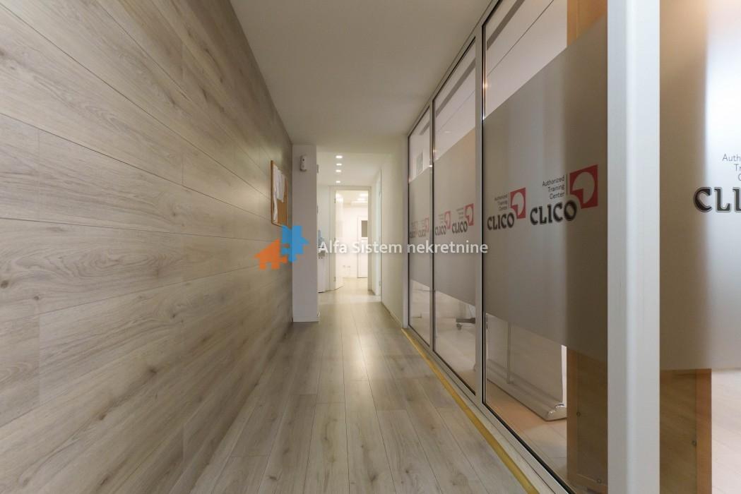 Izdavanje: Poslovni prostor 137 m², Novi Beograd – Beograd