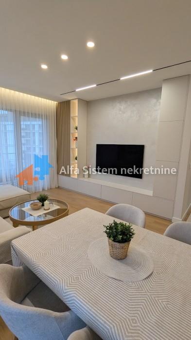 Izdavanje: Trosoban stan 73 m², Beograd na vodi – Beograd