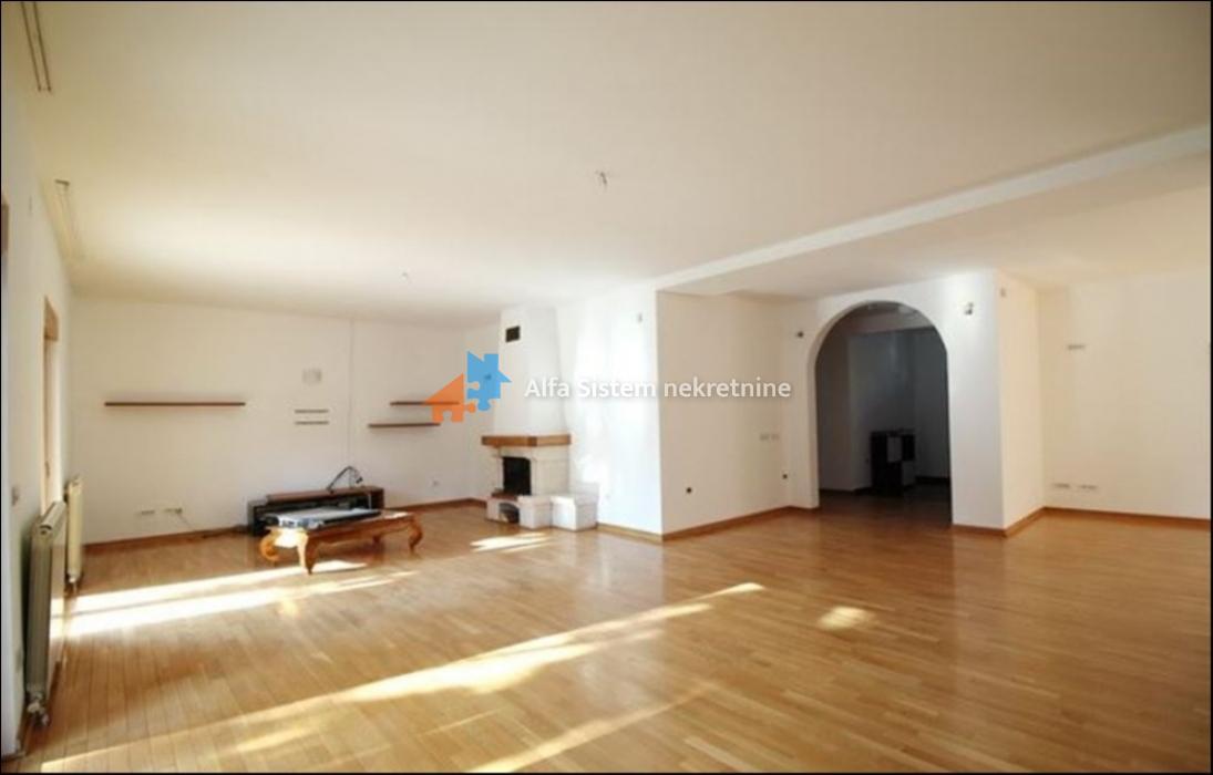 Izdavanje: Kuća 600 m², Savski venac – Beograd