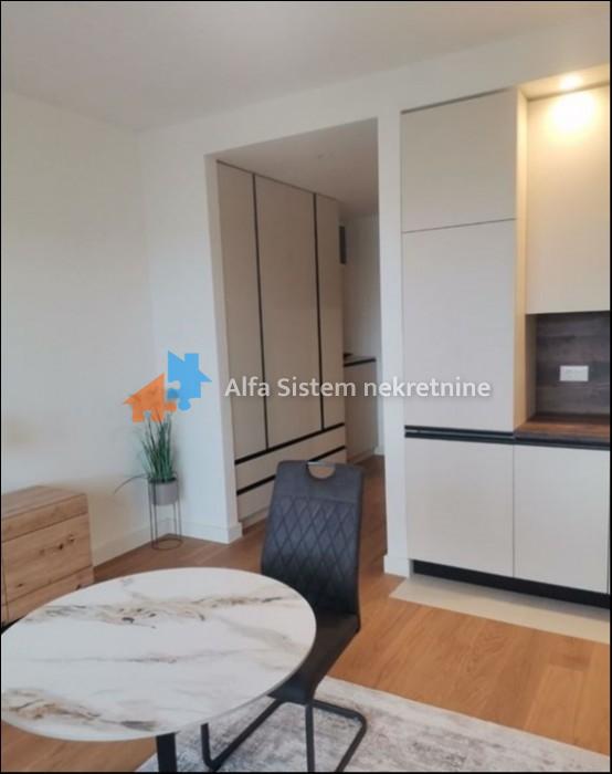Izdavanje: Jednosoban stan 33 m², Beograd na vodi – Beograd