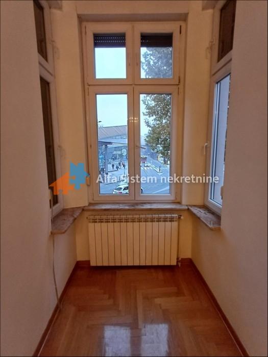 Izdavanje: Trosoban stan 95 m², Palilula – Beograd