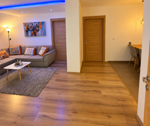 Izdavanje: Četvorosoban stan 90 m², Banovo brdo – Beograd