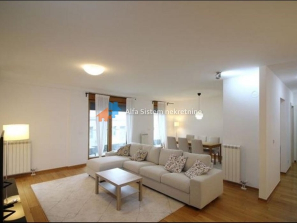 Izdavanje: Trosoban stan 115 m², Palilula – Beograd