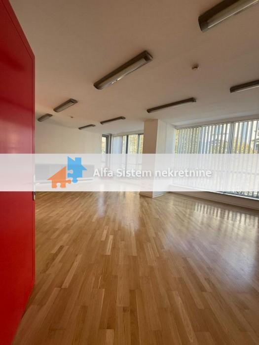Izdavanje: Poslovni prostor 420 m², Stari grad – Beograd