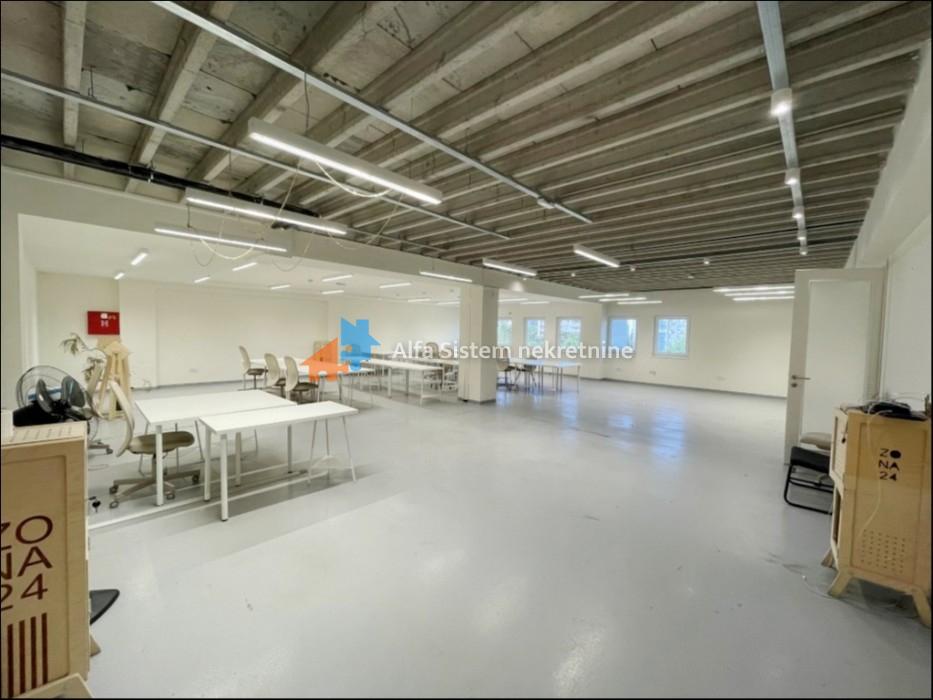 Izdavanje: Poslovni prostor 1000 m², Voždovac – Beograd