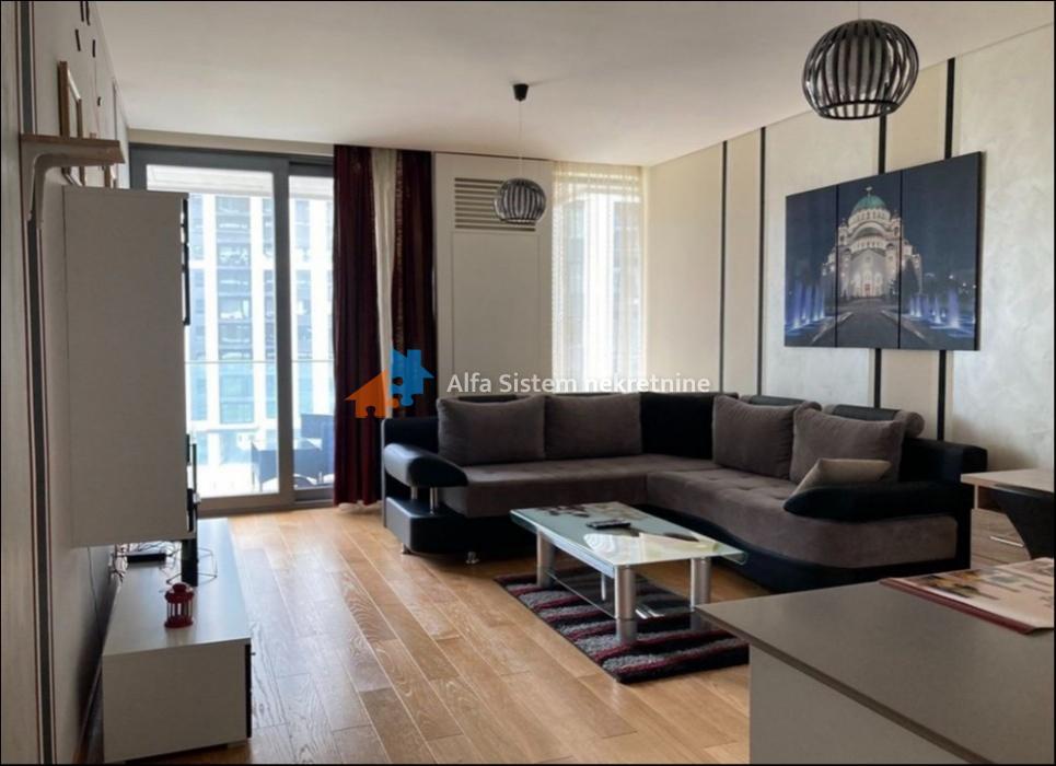Izdavanje: Dvosoban stan 63 m², Savski venac – Beograd