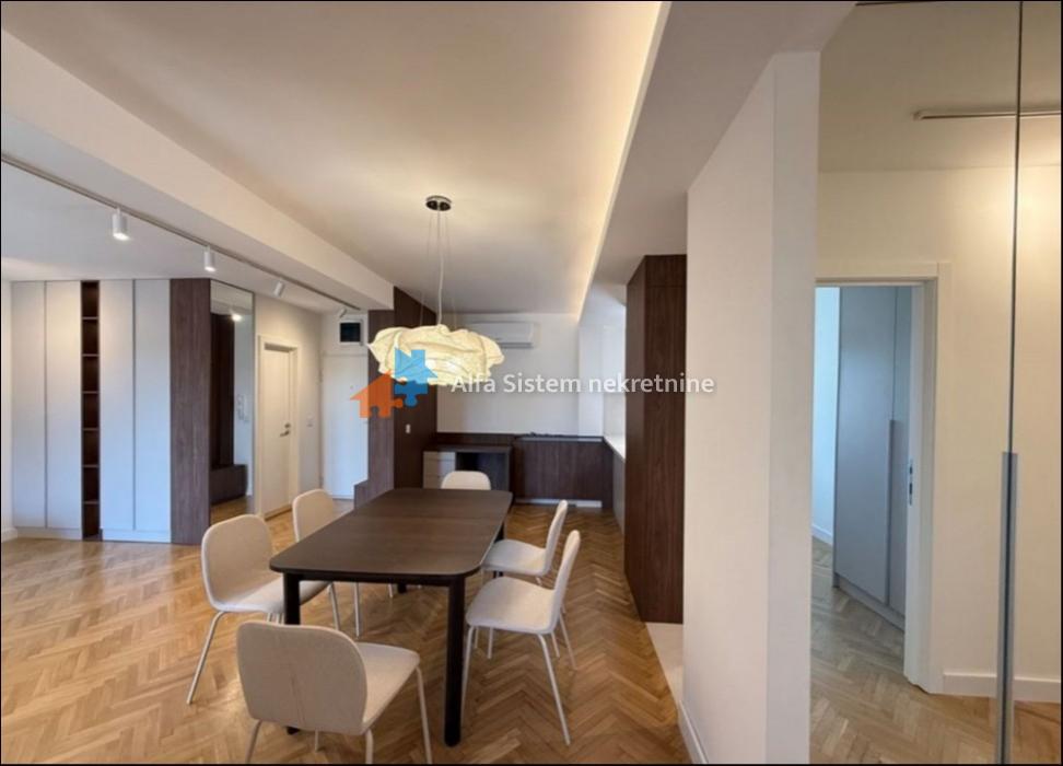 Izdavanje: Četvorosoban stan 90 m², Bežanijska kosa – Beograd