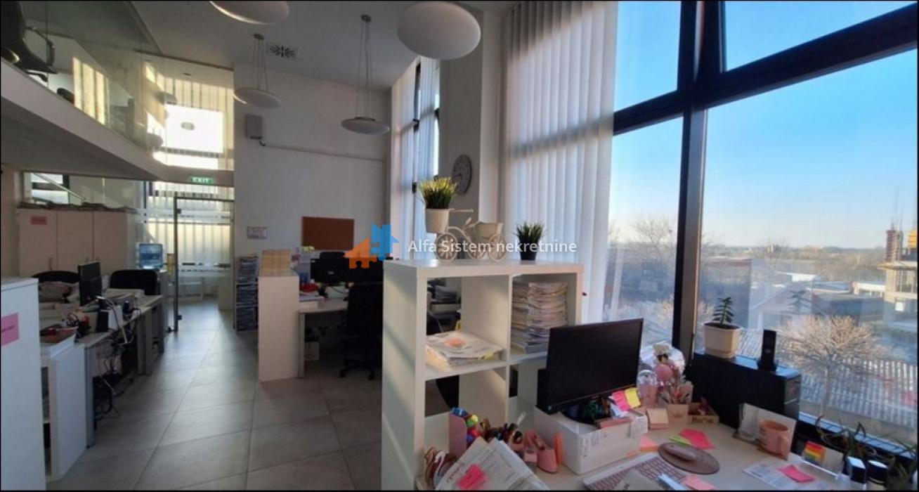 Izdavanje: Poslovni prostor 250 m², Karaburma – Beograd Izdavanje: Poslovni prostor 250 m², Karaburma – Beograd